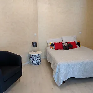  Appartement Studio Calme Et Confortable Proche De Saint-chamond
